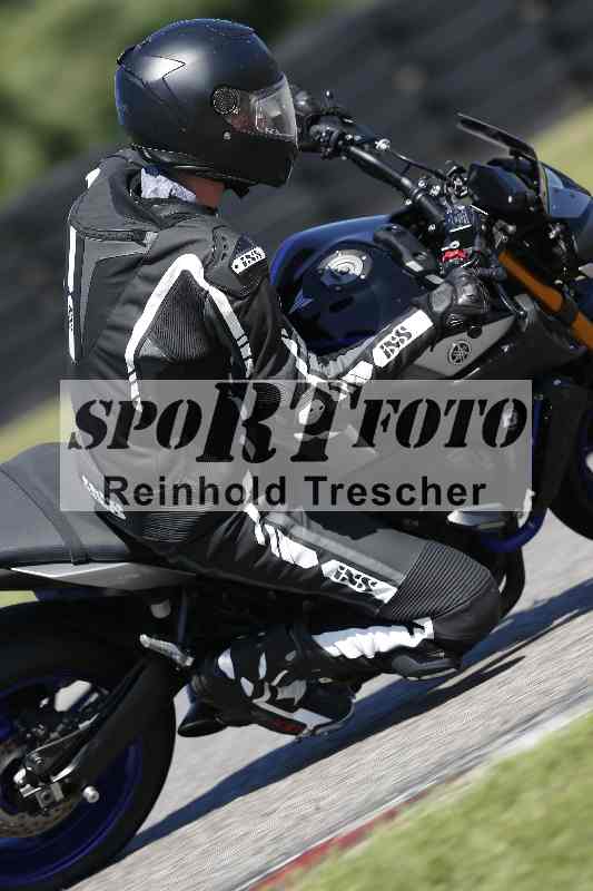 Archiv-2025/42 07.08.2025 Peter Studer Girls Day ADR/Gruppe blau/backside